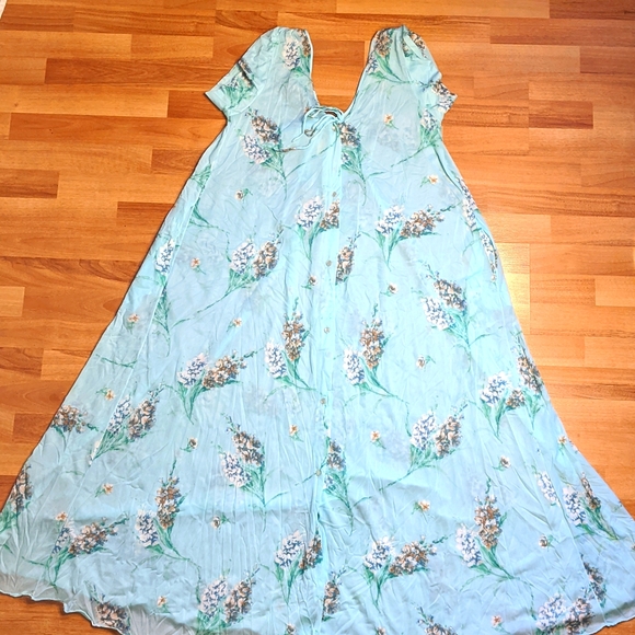 Vintage button front nightgown coverup robe - Picture 2 of 5